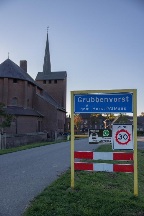 Villa Ut Kleine Huuske Grubbenvorst Exterior foto
